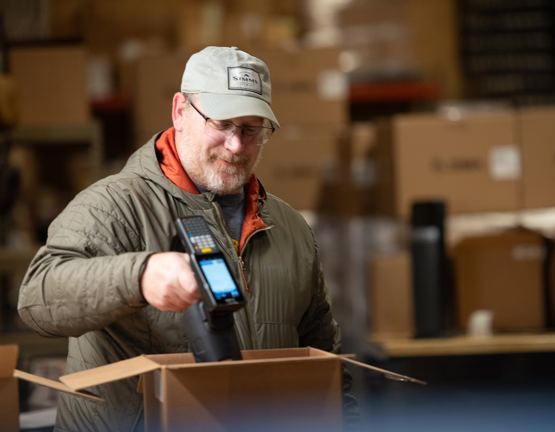 ViziTrace software powering handhelds in a warehouse to ensure full end-to-end visibility.